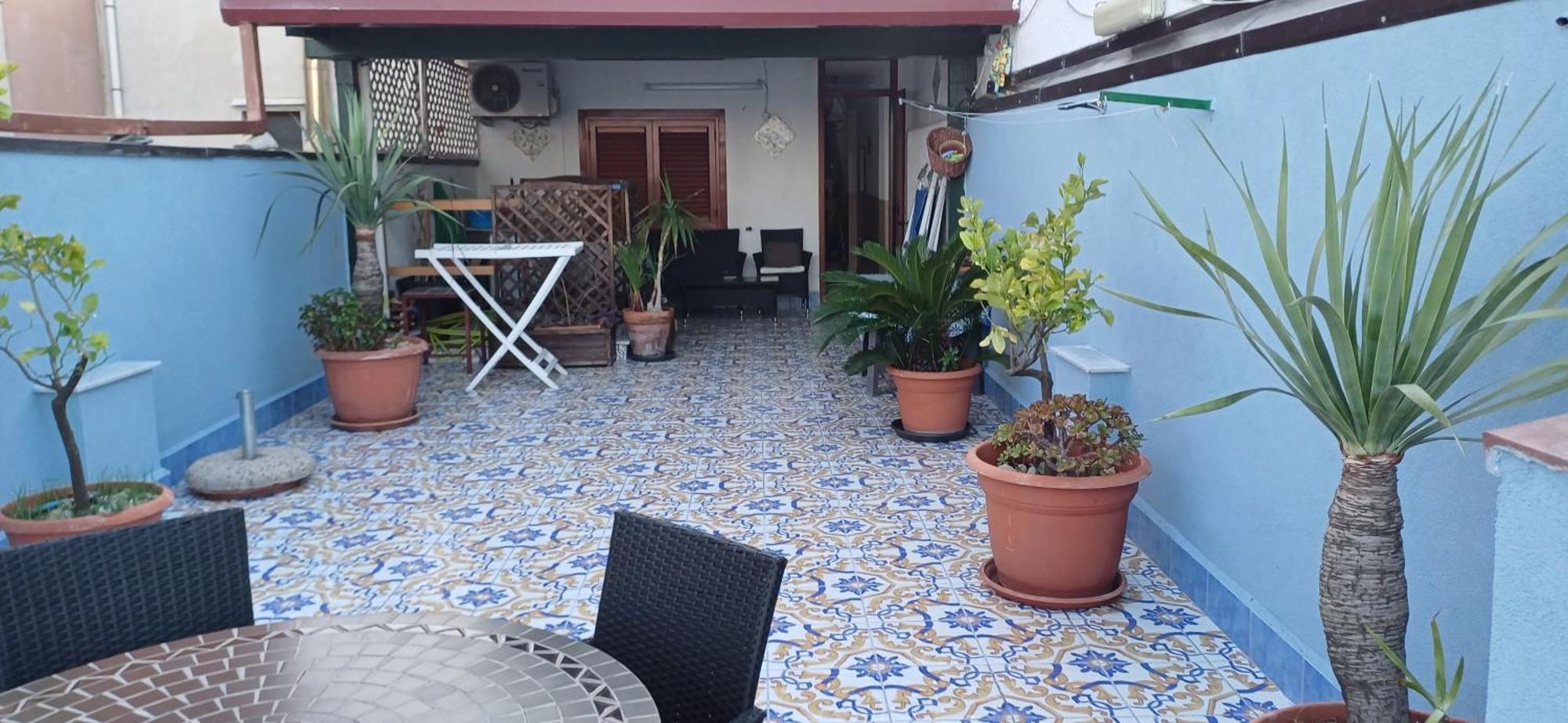 Apartments Mikros Giardini Naxos Ruang foto