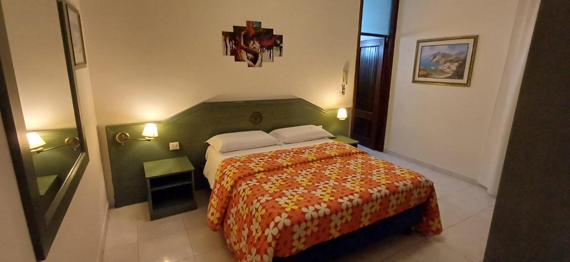 Apartments Mikros Giardini Naxos Bagian luar foto