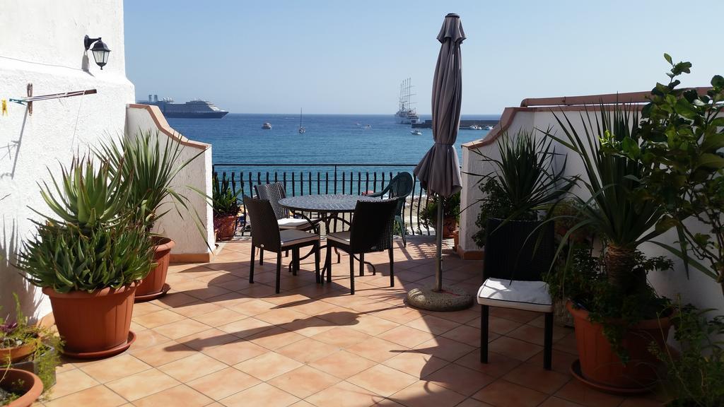 Apartments Mikros Giardini Naxos Bagian luar foto